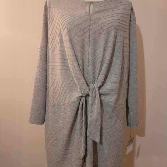 Long Top - Picture 7 of 7